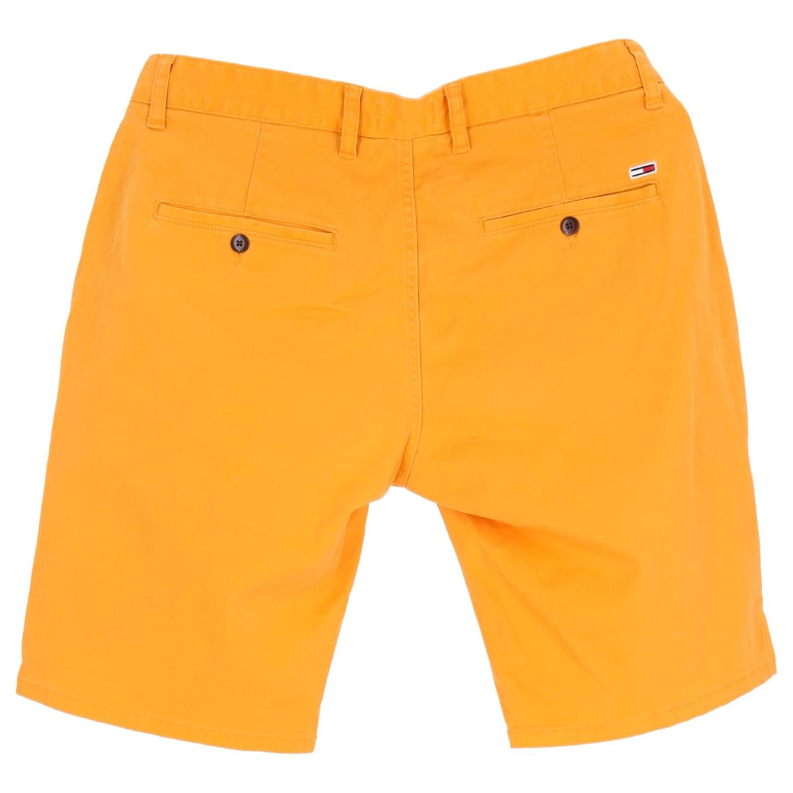 Tommy Hilfiger vyriški laisvojo kirpimo šortai tommy hilfiger vyriski laisvojo kirpimo sortai geltoni