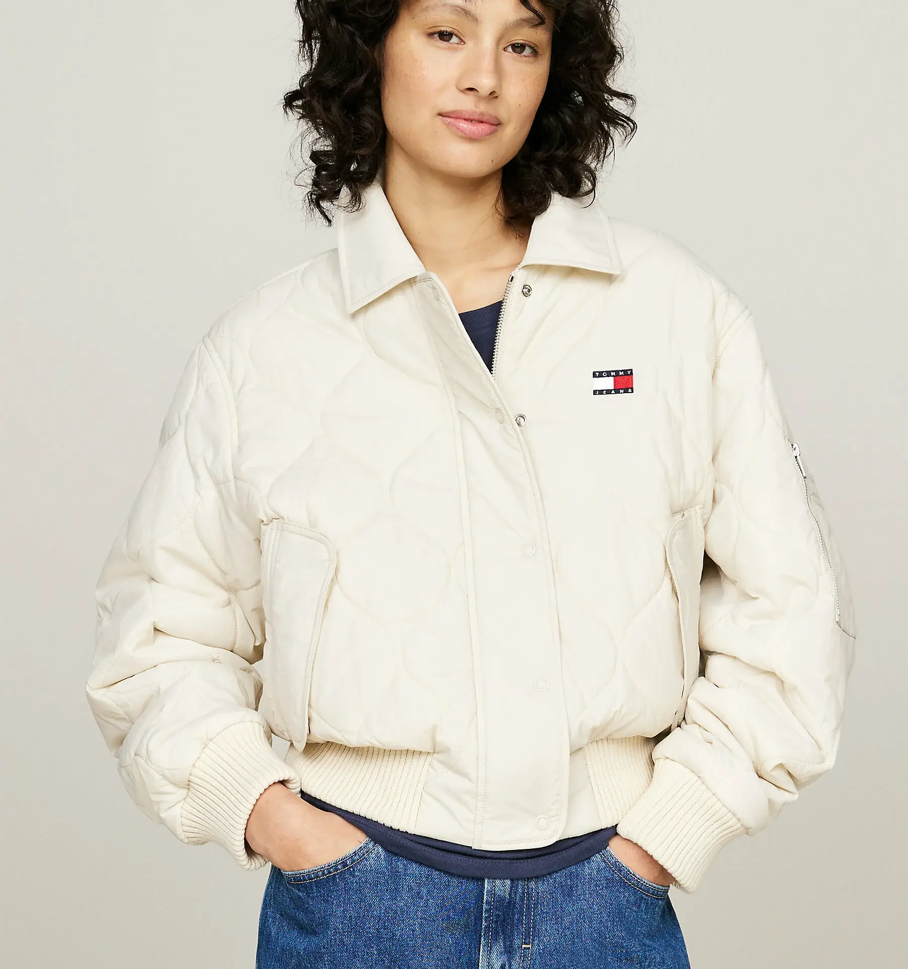 tommy jeans vandeniui atsparus švarkas