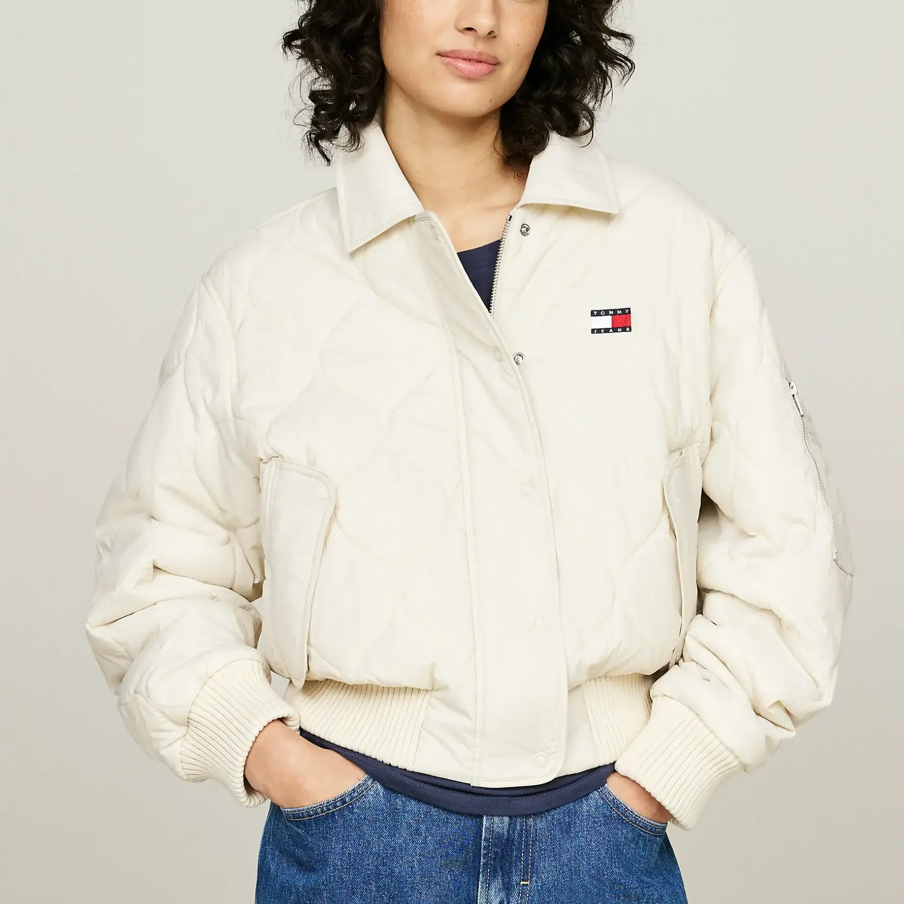 Tommy Jeans vandeniui atsparus švarkas tommy jeans vandeniui atsparus švarkas