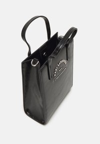 Karl Lagerfeld rankinė - juoda karl lagerfeld rankine juoda