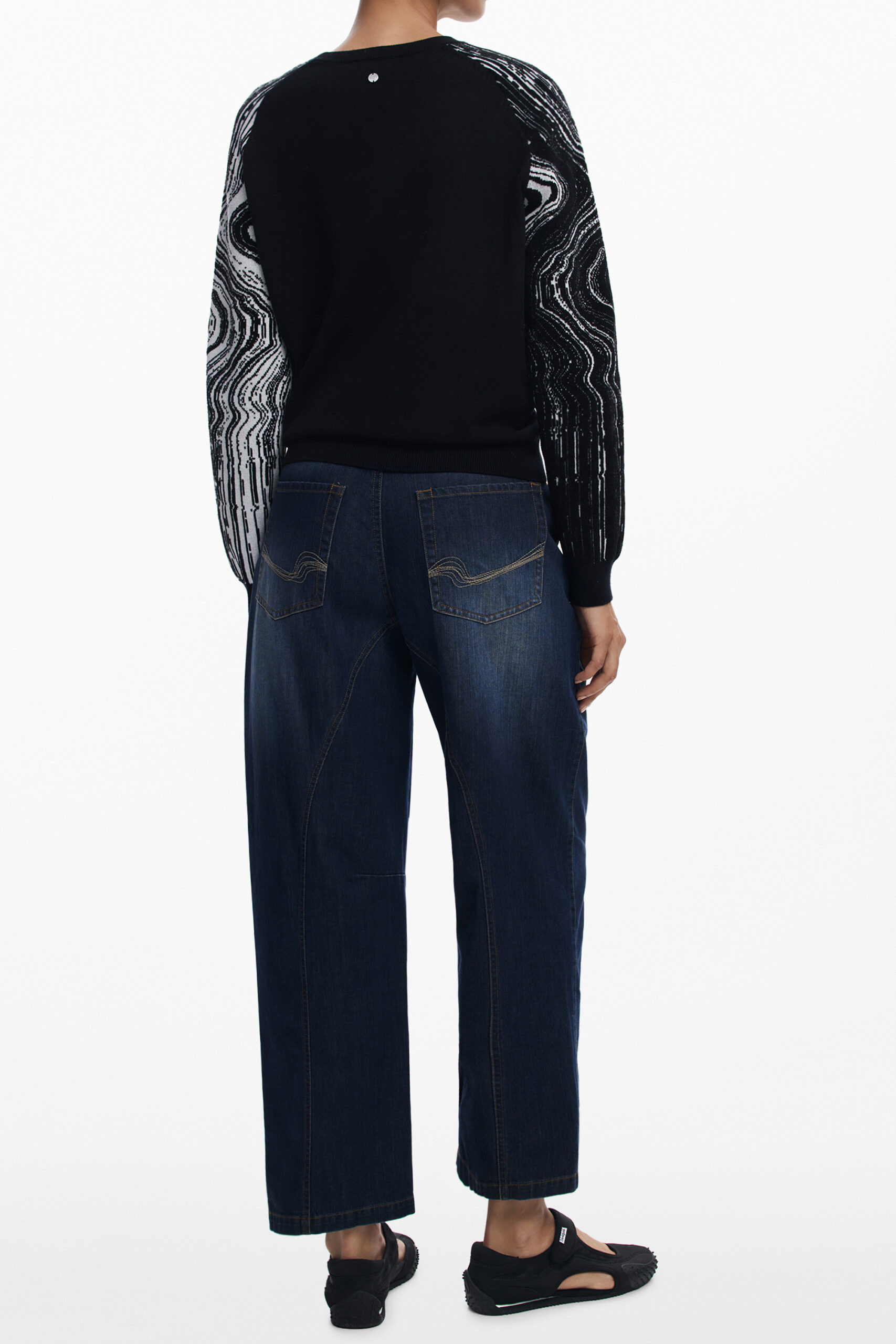 DESIGUAL WOMEN'S BLACK SWEATER DESIGUAL WOMEN'S BLACK SWEATER - Image 2